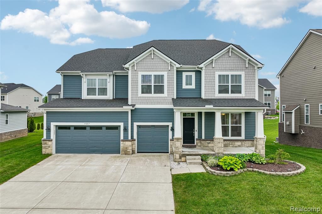 53217 Bay Laurel Lane, South Lyon, MI 48178