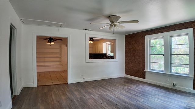 417 Corry A Edwards Drive, Kennedale, TX 76060