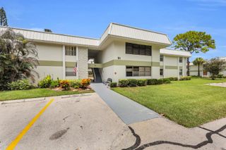 2302 Sunrise Boulevard BLG 1, 209, Fort Pierce, FL 34982