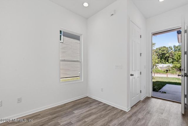 11611 RAFT Road, Jacksonville, FL 32218