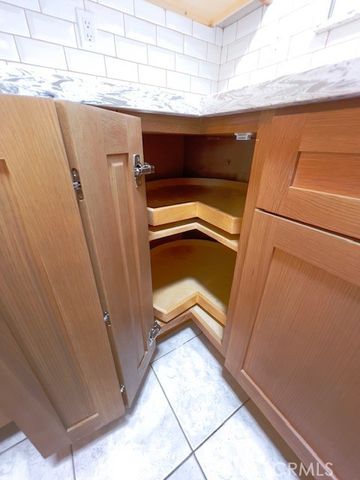 711 N Soldano Avenue 6, Azusa, CA 91702