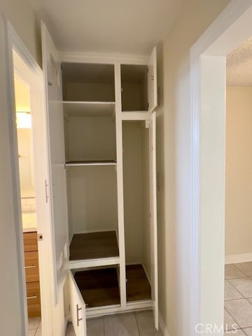 711 N Soldano Avenue 6, Azusa, CA 91702