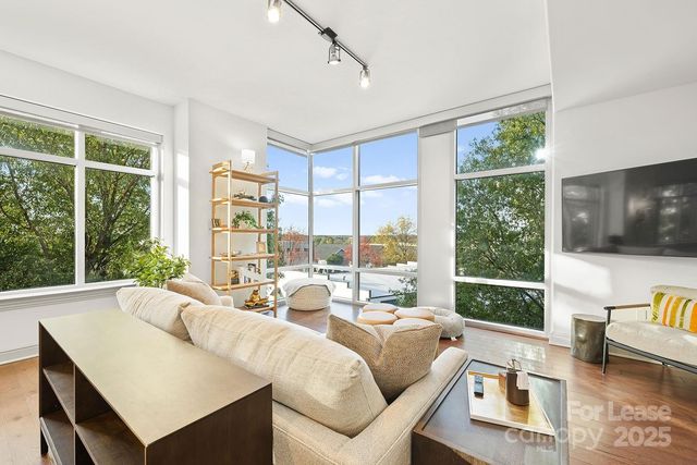 125 W Tremont Avenue B2C, Charlotte, NC 28203