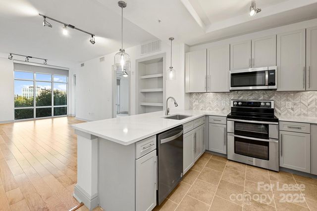 125 W Tremont Avenue B2C, Charlotte, NC 28203