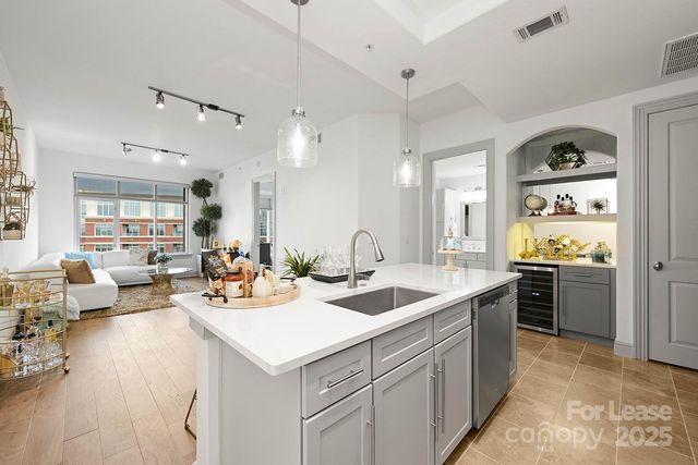 125 W Tremont Avenue B2C, Charlotte, NC 28203