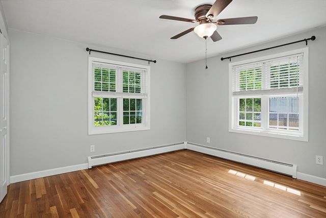 31 Lakeshore Dr, Hudson, MA 01749