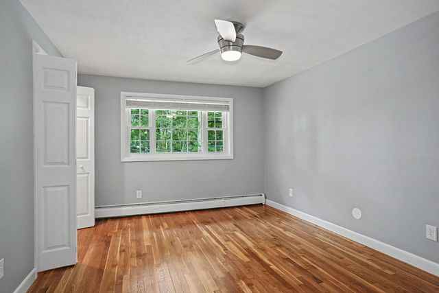 31 Lakeshore Dr, Hudson, MA 01749