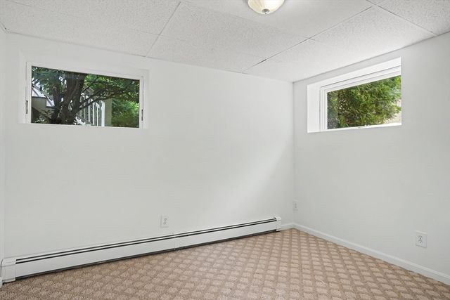 31 Lakeshore Dr, Hudson, MA 01749