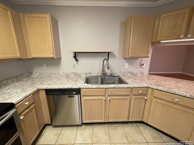 7815 CASPIAN BAY DR, Converse, TX 78109