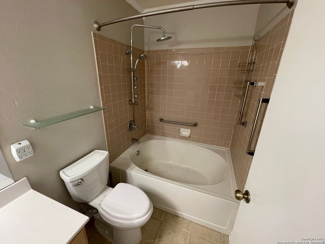 7815 CASPIAN BAY DR, Converse, TX 78109
