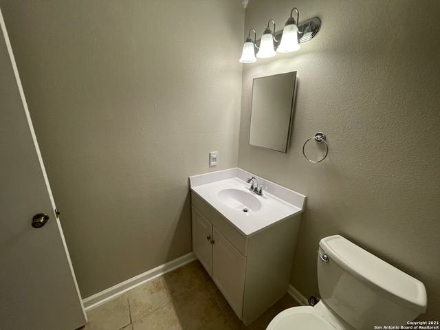 7815 CASPIAN BAY DR, Converse, TX 78109