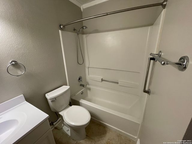 7815 CASPIAN BAY DR, Converse, TX 78109