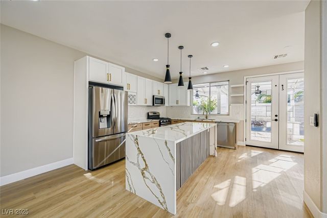 8553 Lost Gold Avenue, Las Vegas, NV 89129