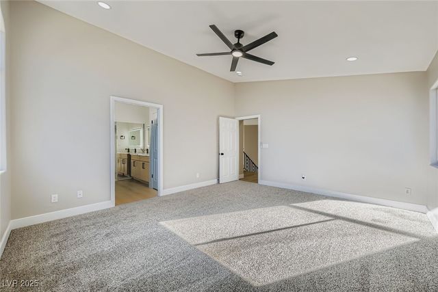 8553 Lost Gold Avenue, Las Vegas, NV 89129