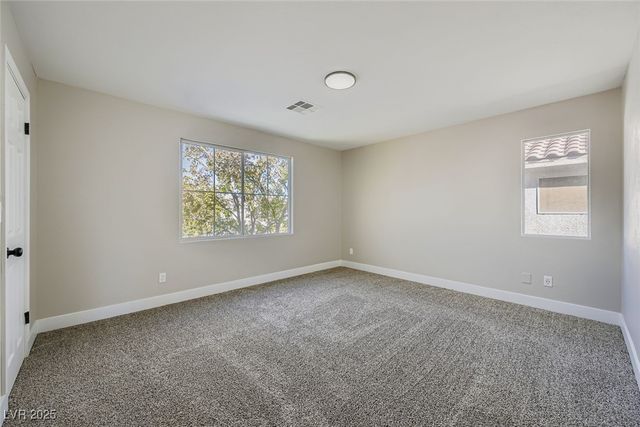 8553 Lost Gold Avenue, Las Vegas, NV 89129