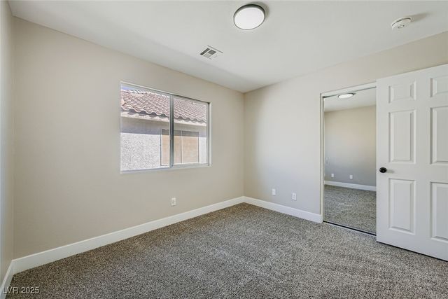 8553 Lost Gold Avenue, Las Vegas, NV 89129