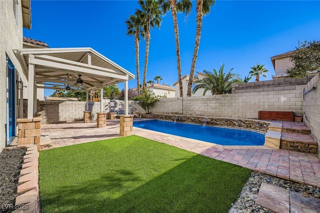 8553 Lost Gold Avenue, Las Vegas, NV 89129