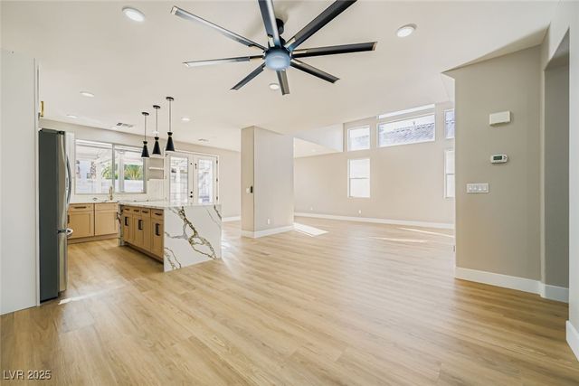 8553 Lost Gold Avenue, Las Vegas, NV 89129