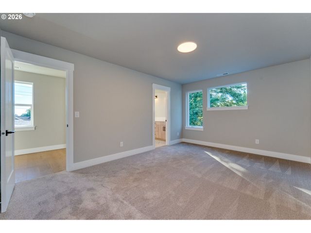 43 Ne 87TH Ave, Portland, OR 97220