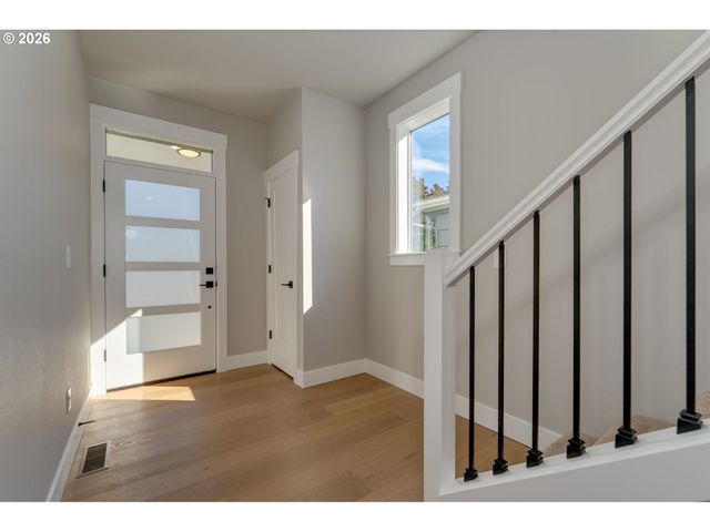 43 Ne 87TH Ave, Portland, OR 97220