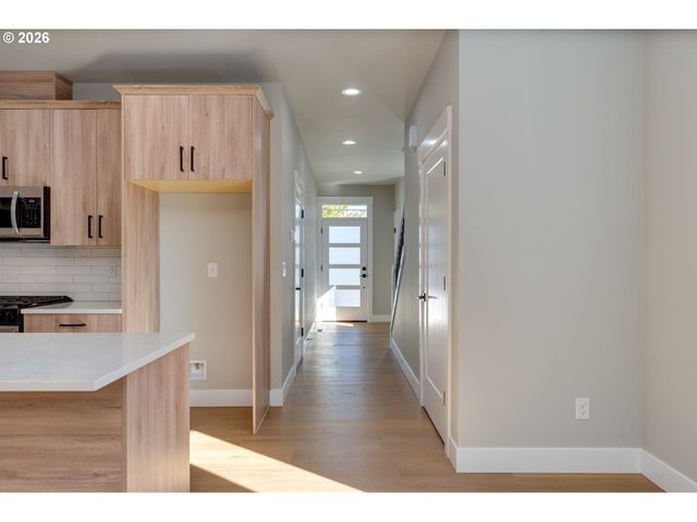 43 Ne 87TH Ave, Portland, OR 97220