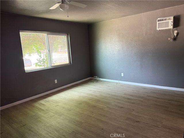 1030 W Latham, Hemet, CA 92543