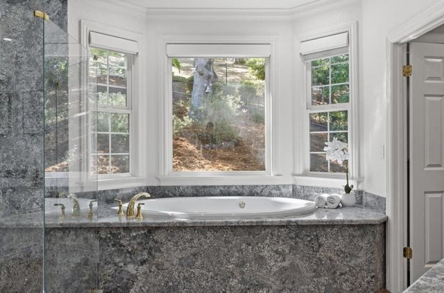 1925 Mantelli Drive, Gilroy, CA 95020