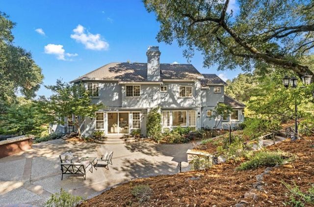 1925 Mantelli Drive, Gilroy, CA 95020