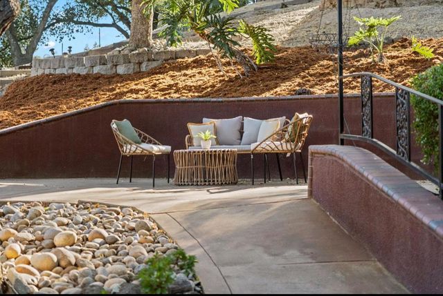 1925 Mantelli Drive, Gilroy, CA 95020