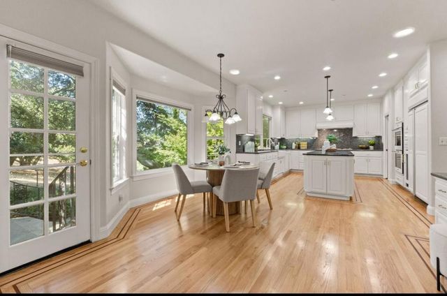 1925 Mantelli Drive, Gilroy, CA 95020