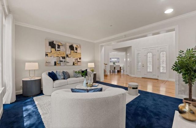 1925 Mantelli Drive, Gilroy, CA 95020