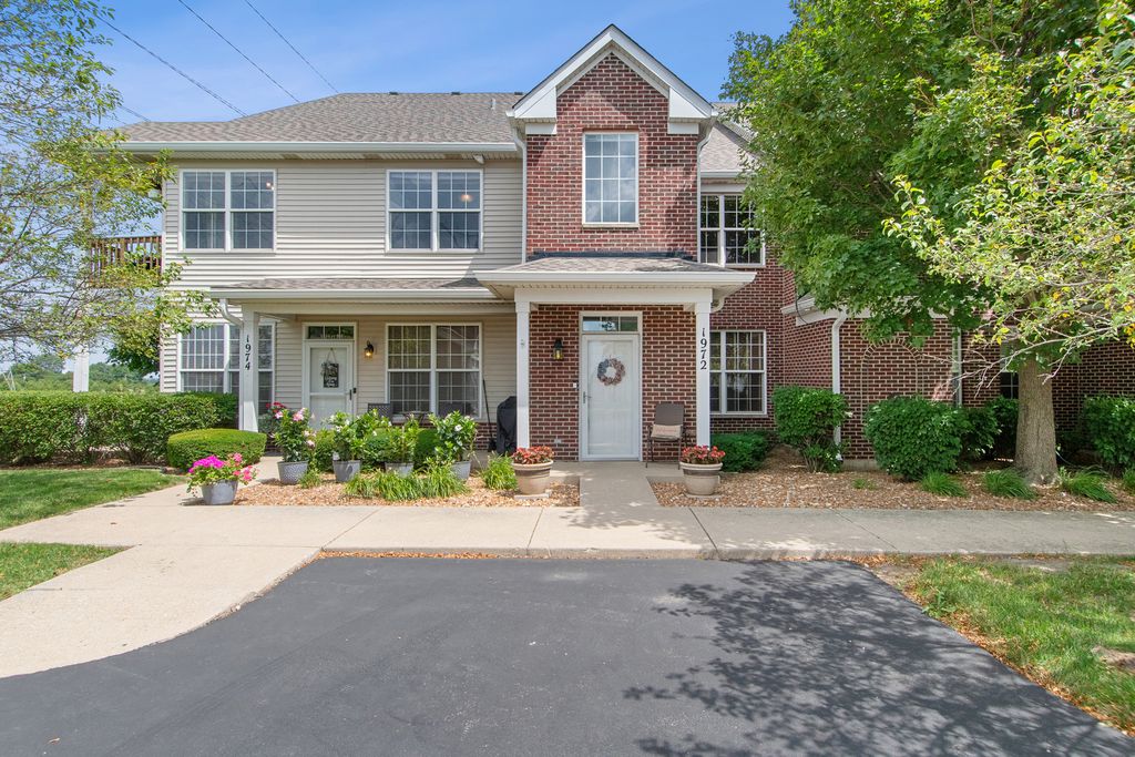 1972 Parkside Drive 1972, Shorewood, IL 60404