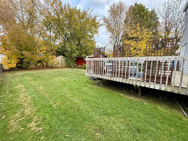 1552 Brys Drive, Grosse Pointe Woods, MI 48236