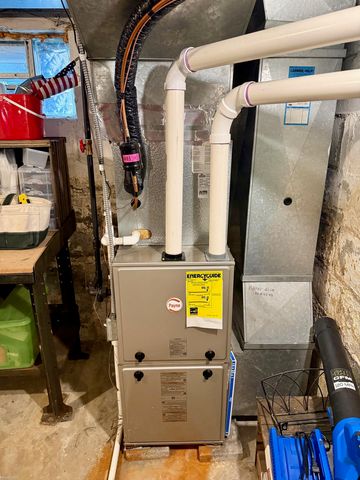 1552 Brys Drive, Grosse Pointe Woods, MI 48236