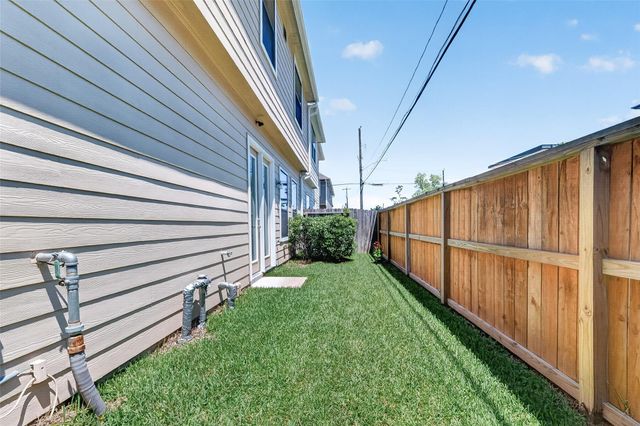 7804 Janak Drive B, Houston, TX 77055