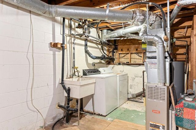 5920 83rd Parkway N, Brooklyn Park, MN 55443