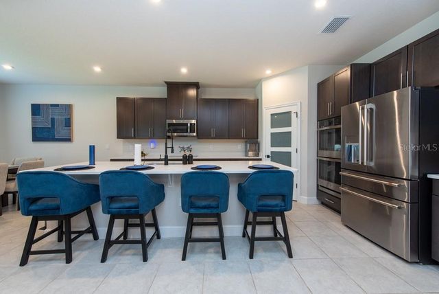 10194 GLIDING EAGLE WAY, Land O Lakes, FL 34638