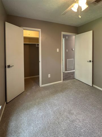 26403 Hunters Hollow Drive, Spring, TX 77380