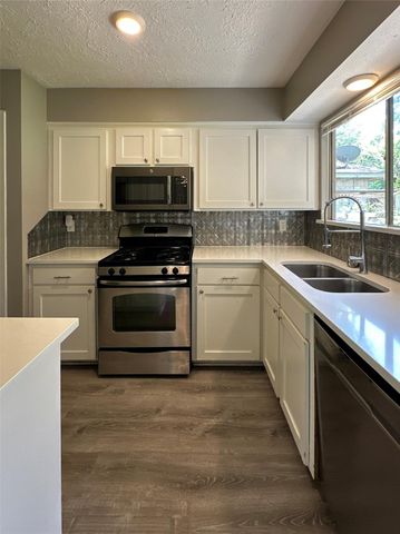 26403 Hunters Hollow Drive, Spring, TX 77380