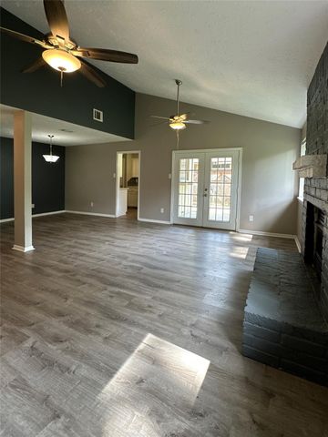 26403 Hunters Hollow Drive, Spring, TX 77380