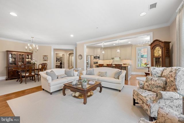 4102 PARKVIEW DR, Haverford, PA 19041