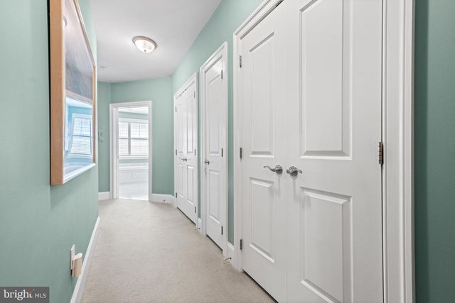 4102 PARKVIEW DR, Haverford, PA 19041
