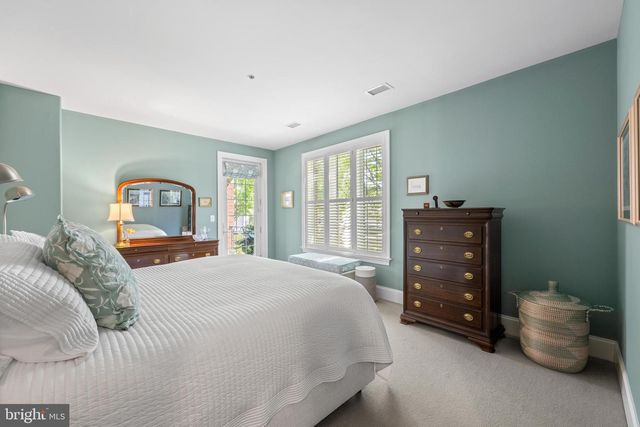 4102 PARKVIEW DR, Haverford, PA 19041