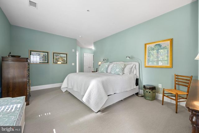4102 PARKVIEW DR, Haverford, PA 19041