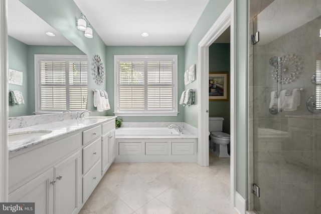 4102 PARKVIEW DR, Haverford, PA 19041