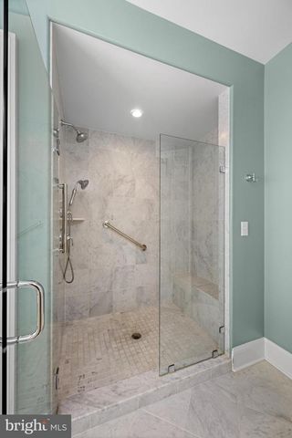4102 PARKVIEW DR, Haverford, PA 19041