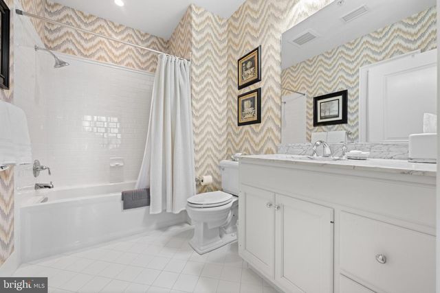 4102 PARKVIEW DR, Haverford, PA 19041