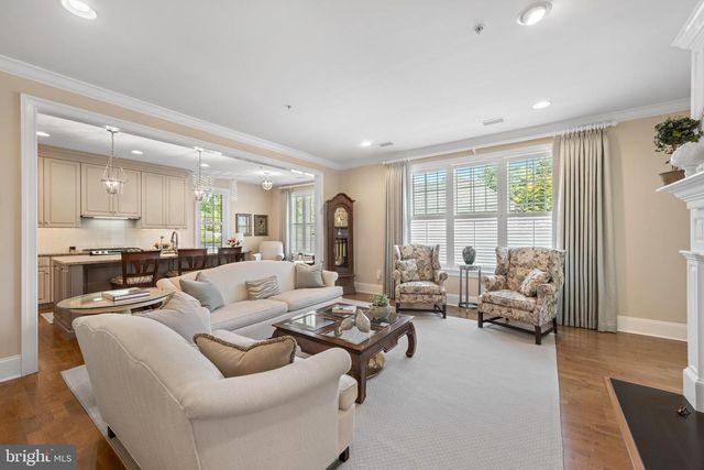 4102 PARKVIEW DR, Haverford, PA 19041
