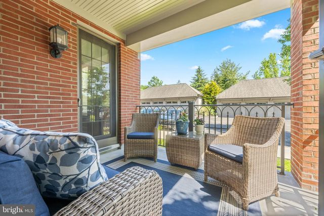 4102 PARKVIEW DR, Haverford, PA 19041