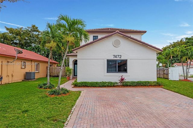 7472 NW 167th St, Hialeah, FL 33015